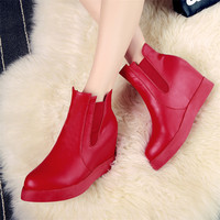 2015秋季新款马丁靴平底内增高短靴短筒尖头女靴红色女鞋白色冬靴