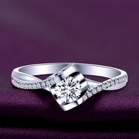 18K金群镶钻戒女1克拉结婚求婚钻石戒指可定制铂金玫瑰金婚戒对戒
