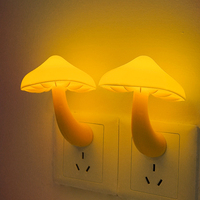ins可爱蘑菇灯床头小夜灯光控感应卧室睡眠起夜灯氛围灯插电式LED