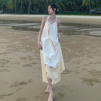 三亚旅游拍照衣服海边度假裙ins超火沙滩裙超仙露背连衣裙仙女裙