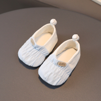 春秋季婴儿单鞋0-3-10个月男女宝宝防滑学步软底防掉夏季布鞋护脚