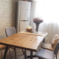 北欧风实木餐桌工业风铁艺实木办公桌loft复古咖啡桌简约时尚饭桌