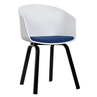 北欧铁艺黑尔椅书桌椅设计师休闲椅简约餐椅扶手椅办公椅咖啡椅