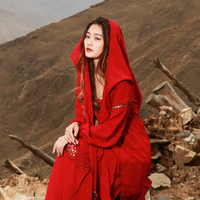 青海西藏泰国旅拍长裙沙漠红裙民族风复古连帽大摆开叉棉麻连衣裙