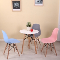 北欧实木洽谈接待桌椅组合现代简约创意休闲小圆桌咖啡奶茶店椅子