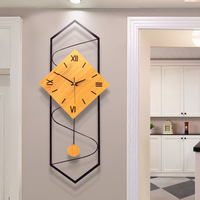 北欧创意现代简约钟表设计感客厅挂钟时尚玄关时钟艺术电子石英钟