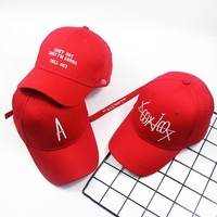 韩国字母刺绣红色个性棒球帽子女夏韩版百搭街头遮阳鸭舌帽男潮流